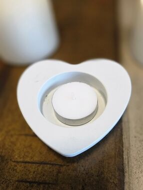 White Heart Tea Light Candle Holder by